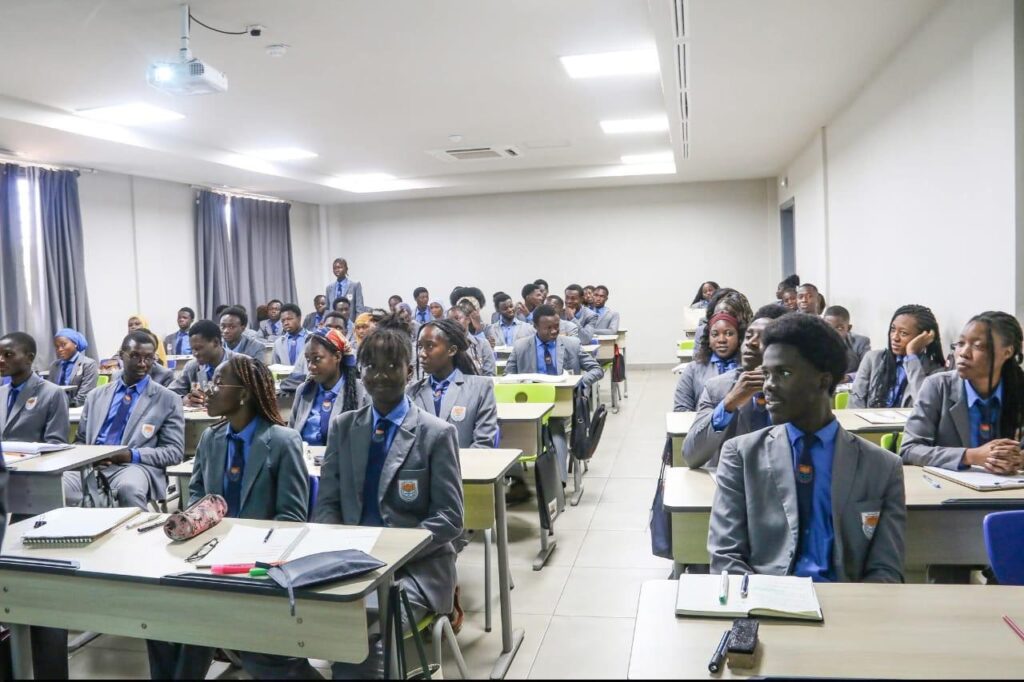 Architecture d’intérieur : Des experts chevronnés transmettent leur savoir-faire aux étudiants de l’Université de Bondoukou