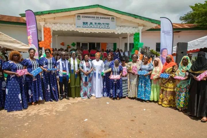 Côte d’Ivoire-Danané/ Fête des mères : Hadja Amy Vagondo Diomandé gâte les Mamans du Tonkpi