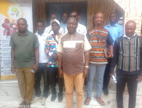 Côte d’Ivoire/ Bondoukou : Face à la presse, Honoré Kossonou dévoile le nouveau visage de Hope For Africa Biatogo